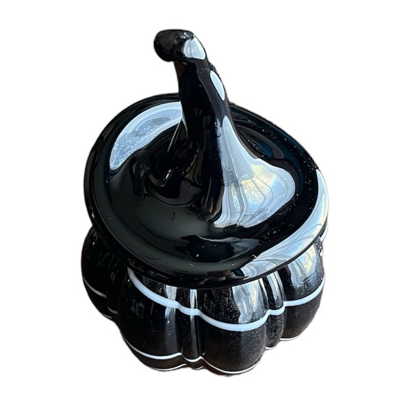 Halloween Ceramic Pumpkin with Witch’s Hat Tabletop Decor | Spooky & Elegant - Picture 4 of 8